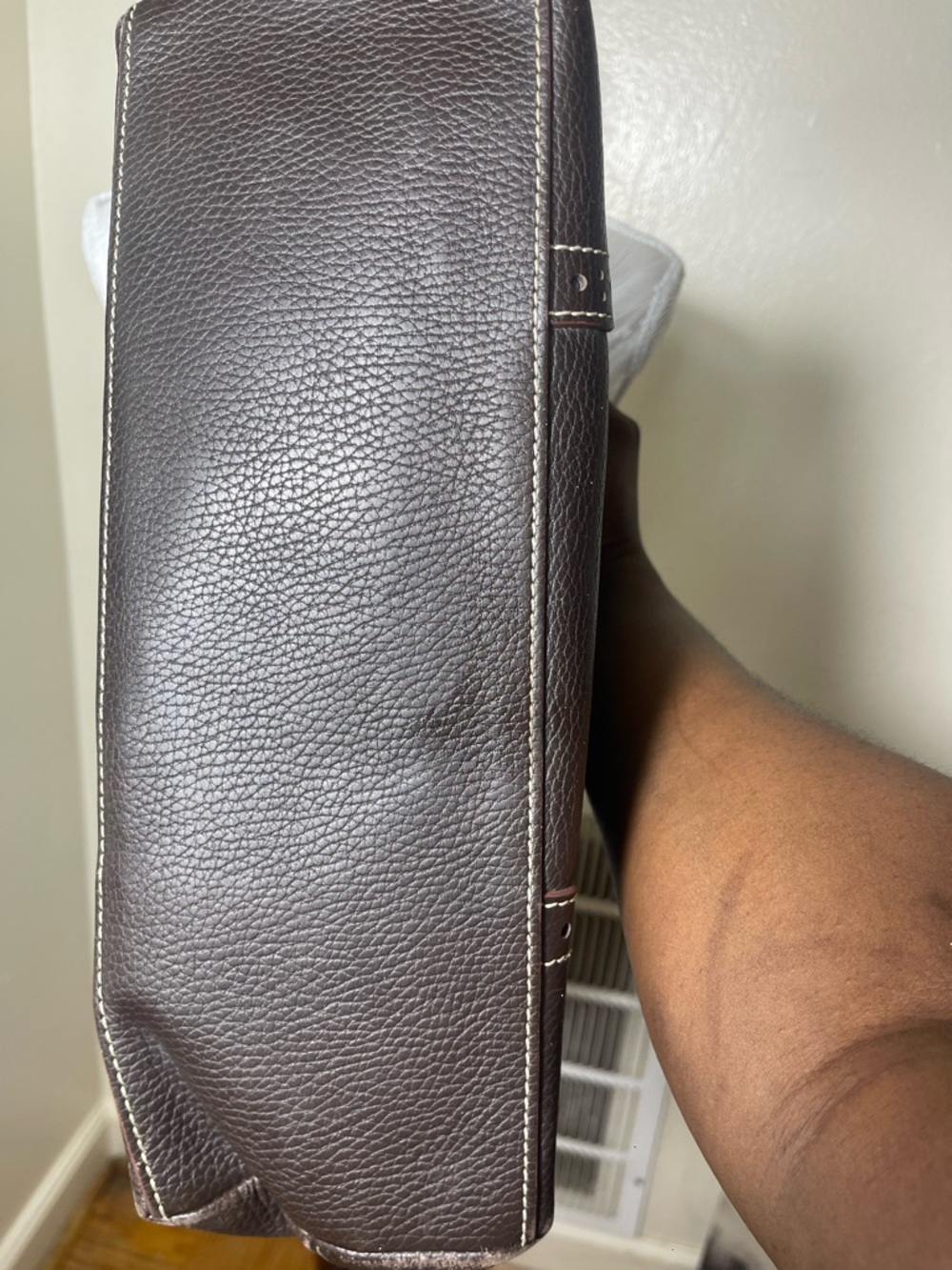 Dooney & Bourke Genuine Pebbled Leather Medium Domed Shoulder Satchel bag - Picture 3 of 10